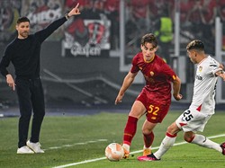 Leverkusen tampil solid dan menyulitkan Roma sepanjang laga. (Foto: ALBERTO PIZZOLI/AFP via Getty Images)