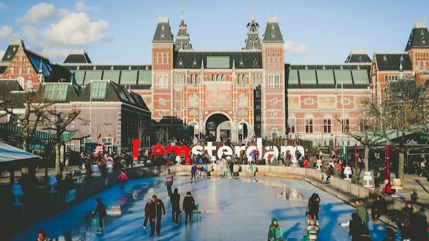 Belanda/Foto: Unsplash.com/Red Morley Hewitt Rekomendasi destinasi wisata luar negeri ramah anak