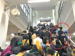 Terungkap Pria Viral Dibekap di Stasiun Manggarai Cuma Canda Belaka Terungkap Pria Viral Dibekap di Stasiun Manggarai Cuma Canda Belaka