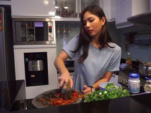 Minimalis! Dapur di Rumah Jessica Mila saat Tinggal Bersama Ibu