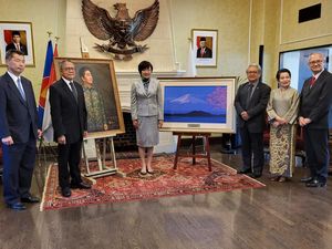 Lukisan Karya SBY ke Istri Shinzo Abe Jadi Bukti Persahabatan 2 Negara Lukisan Karya SBY ke Istri Shinzo Abe Jadi Bukti Persahabatan 2 Negara