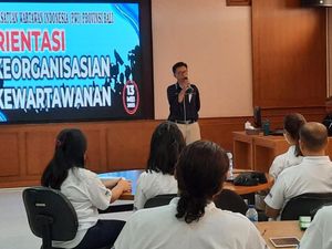 PWI Bali Beri Pembekalan kepada 31 Calon Anggota Baru PWI Bali Beri Pembekalan kepada 31 Calon Anggota Baru