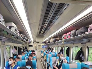 Study Tour Siswa SMA 3 Gunakan Kereta Luar Biasa, Ini Kata Daop 2 Bandung Study Tour Siswa SMA 3 Gunakan Kereta Luar Biasa, Ini Kata Daop 2 Bandung