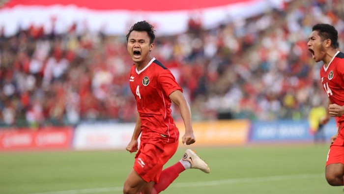 Timnas Indonesia U-22, Komang Teguh.