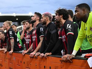Usai Kalah dari Spezia, Pemain Milan Menghadap ke Ultras