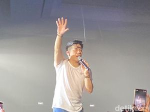 The Great Journey of Noah Semalam, Ariel: Surabaya Luar Biasa