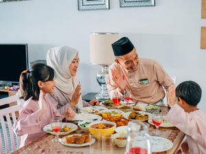 Bagaimana Pandangan Islam Tentang Anak Durhaka? Ini Penjelasannya Bagaimana Pandangan Islam Tentang Anak Durhaka? Ini Penjelasannya