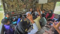Donasi Buku Sambut Hari Buku Nasional