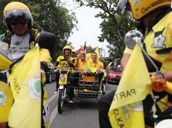 Naik Becak hingga Unimog, Golkar Sumut Daftarkan Bacaleg ke KPU