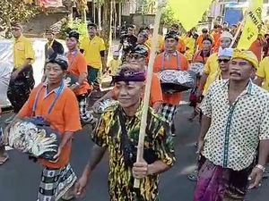 Daftar ke KPU Tabanan, Golkar Pakai Iringan Blaganjur-Okokan