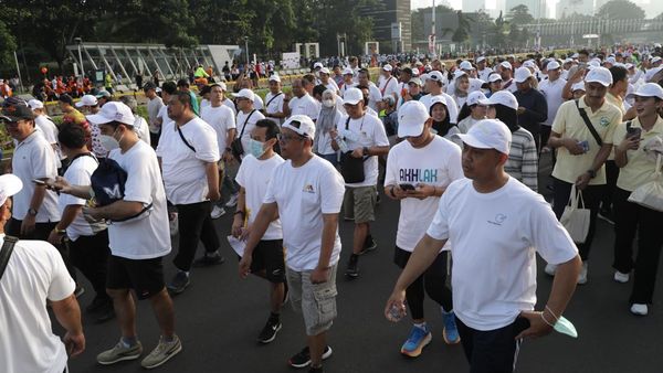 Jalan Santai Peringati Sewindu Proyek Strategis Nasional