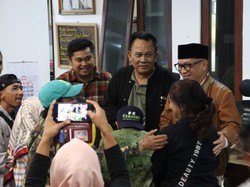 Kala Ketua Gerindra Jabar Nyanyi Lagu Jaleuleuja Prabowo Bareng KPJ