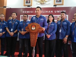 AHY Daftarkan 580 Bacaleg Demokrat ke KPU, Termasuk Ibas