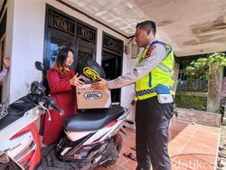 Apresiasi Polisi untuk Emak-emak Viral Kawal Ambulans di Sukabumi