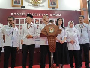 Aldi Taher hingga Vicky Prasetyo Didaftarkan Jadi Caleg, Limbad Ikut ke KPU Aldi Taher hingga Vicky Prasetyo Didaftarkan Jadi Caleg, Limbad Ikut ke KPU