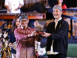 Dekat dengan Rakyat, Ganjar Raih Gelar Kehormatan dari Masyarakat Sunda