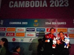 Dan Terjadi Lagi, Podium Juara Indonesia di SEA Games 2023 Tanpa Lampu Dan Terjadi Lagi, Podium Juara Indonesia di SEA Games 2023 Tanpa Lampu