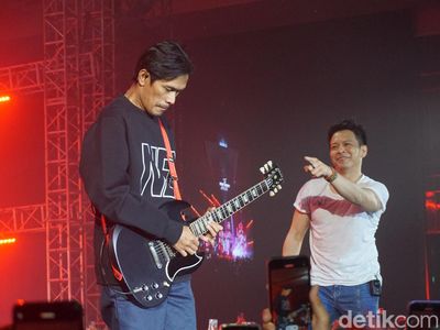 Penampilan Memukau Noah Saat Malam Mingguan di Surabaya