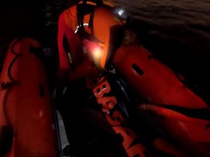 Basarnas Kupang Temukan Pria Tewas Tenggelam di Pangkalan Ikan Oeba Basarnas Kupang Temukan Pria Tewas Tenggelam di Pangkalan Ikan Oeba