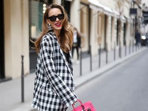 5 Ide Gaya Buat Zodiak Taurus, Si Stylish yang Tak Suka Ikut Tren 5 Ide Gaya Buat Zodiak Taurus, Si Stylish yang Tak Suka Ikut Tren