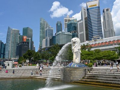 Penampakan Aktivitas Warga Singapura di Tengah Panas Mendidih!