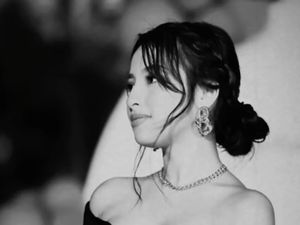 7 Foto Jennifer Coppen yang Mendadak Pamer Baby Bump, Kabarkan Hamil 5 Bulan 7 Foto Jennifer Coppen yang Mendadak Pamer Baby Bump, Kabarkan Hamil 5 Bulan