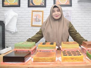 Bunda Rayya Sukses Merintis Kuliner Lewat Medsos Bunda Rayya Sukses Merintis Kuliner Lewat Medsos