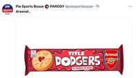 Arsenal kini dijuluki si penghindar dari gelar. Sudah di depan mata, malah lepas akibat serangkaian hasil buruk. (Foto: Twitter @piesportsbooze)