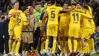 Usai jadi juara, para pemain dan staf Barcelona kemudian melakukan selebrasi ala galia dengan berkumpul membentuk lingkaran di tengah lapangan lalu berputar sambil berpegangan tangan.