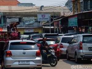 Walkot Jakut Siap Usut Ruko di Pluit Diduga Makan Jalan