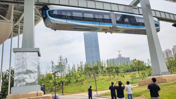 Penampakan Skytrain di Wuhan Saat Jalani Uji Coba