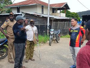 Tukang Ojek di Dogiyai Ditikam OTK, Polisi Kejar Pelaku Tukang Ojek di Dogiyai Ditikam OTK, Polisi Kejar Pelaku