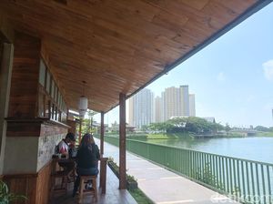 Bekasi Nih! Menyantap Ramen Sembari Nongkrong di Tepi Danau Bekasi Nih! Menyantap Ramen Sembari Nongkrong di Tepi Danau