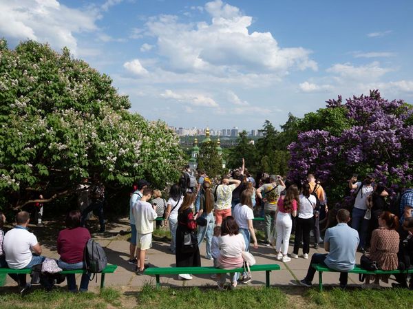 Segelintir Keindahan yang Tersisa di Kota Kyiv Ukraina