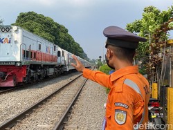 Kisah Rangga dan Cerita Penyelamatan Nyawa Manusia di Perlintasan KA