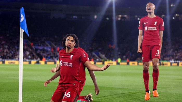 LEICESTER, ENGLAND - MAY 15: Trent Alexander-Arnold of Liverpool celebrates with Fabinho after scoring the teams third goal during the Premier League match between Leicester City and Liverpool FC at The King Power Stadium on May 15, 2023 in Leicester, England. (Photo by Catherine Ivill/Getty Images)
