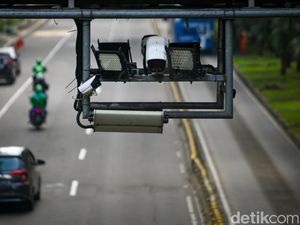 Polda Metro Kirim 3.577 Notifikasi Tilang E-TLE Via WA Sehari Kemarin Polda Metro Kirim 3.577 Notifikasi Tilang E-TLE Via WA Sehari Kemarin
