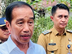 Jokowi Bantah Tuduhan Intervensi Politik Kasus Johnny Plate