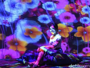 Bermain Cahaya Imagispace di Pusat Perbelanjaan Jakarta