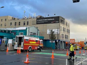 Dunia Hari Ini: Kebakaran di Hostel Selandia Baru Tewaskan Sejumlah Orang