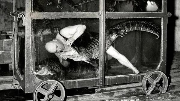 Foto Jadul yang Aneh, Ceritanya Pun Mengejutkan