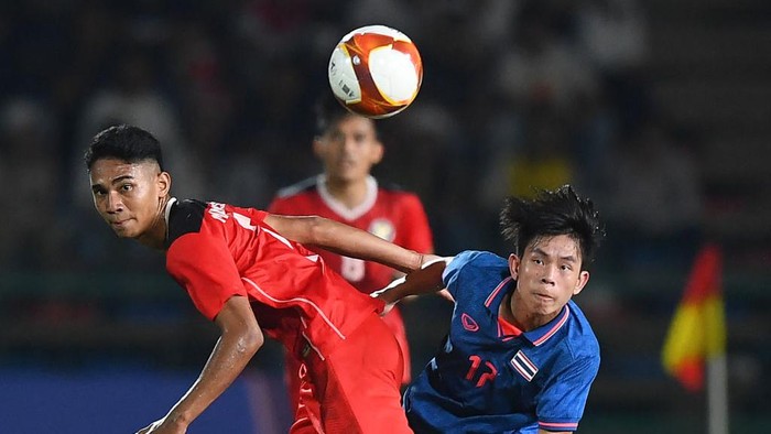 Timnas Indonesia U-22 mengakhiri puasa gelar dengan menjuarai sepakbola SEA Games 2023. Tim asuhan Indra Sjafri menang 5-2 atas Thailand di laga final.