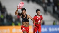 Selepas istirahat, Indonesia bisa mendapat gol keempatnya. Fajar menambah gol, dan terakhir Beckham Putra ikutan mencatatkan namanya di papan skor, untuk memastikan kemenangan 5-2 Indonesia atas Thailand hingga laga bubar.