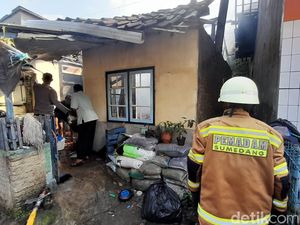 Rumah Warga Sumedang Hangus Terbakar Diduga gegara Korsleting Listrik