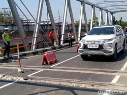 Awas! Jembatan Pait Jalur Pantura Pekalongan Retak, Tulang Besinya Mencuat