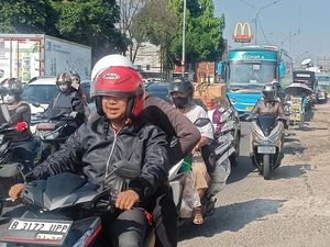 Warga Curhat Tersendat Macet di Ciputat Arah Jakarta sampai Mandi Keringat