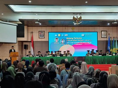 Menpan-RB Bicara Penguatan Peran Akademisi dalam Dies Natalis UNJ