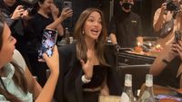 Meriah! Nia Ramadhani Rayakan Ultah Bareng Geng Cendol di Resto Terbaru Ayu Dewi