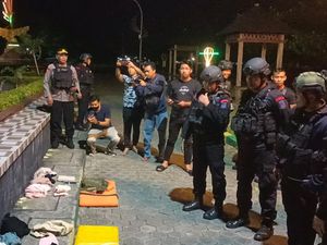 Dua Tas Diduga Bom di Parepare Hanya Berisi Pakaian dan Handphone Dua Tas Diduga Bom di Parepare Hanya Berisi Pakaian dan Handphone