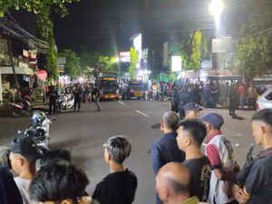 Heboh Tas Diduga Berisi Bom di Parepare, Tim Gegana Brimob Diterjunkan Heboh Tas Diduga Berisi Bom di Parepare, Tim Gegana Brimob Diterjunkan